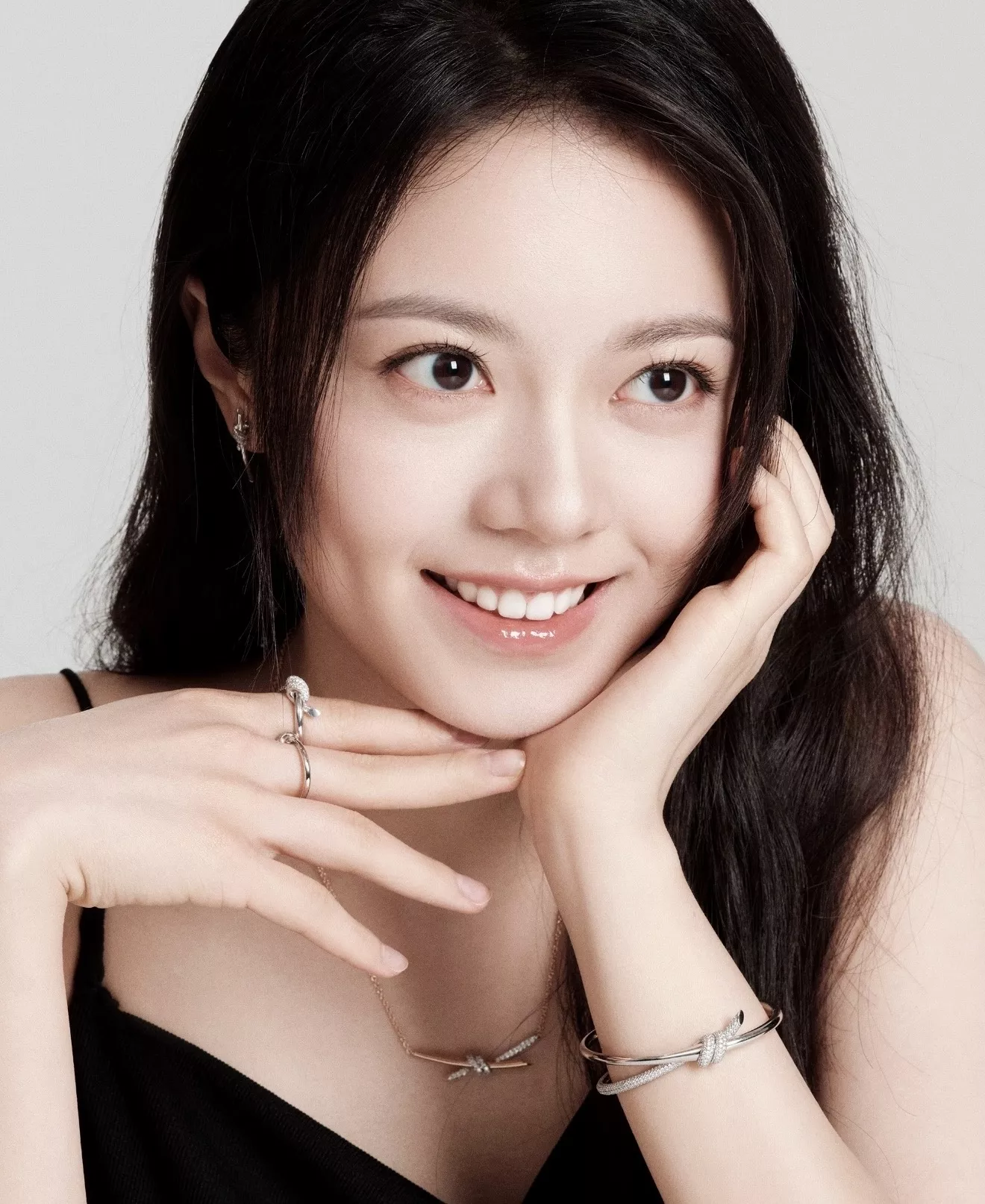 티파니앤코 매듭 모티브 체인 목걸이 상세 이미지 22