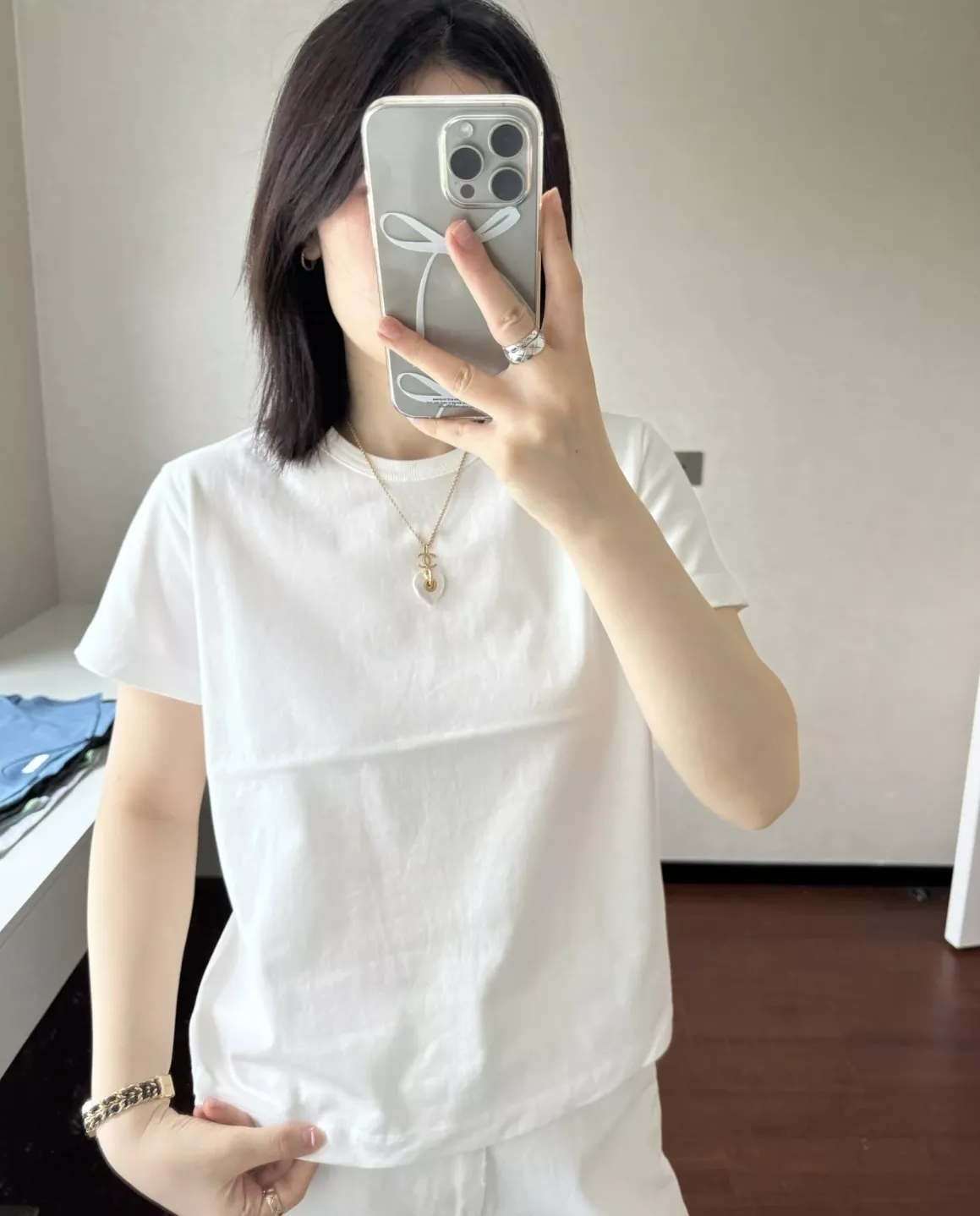 샤넬 골드 더블 C 화이트 하트 펜던트 목걸이 상세 이미지 26