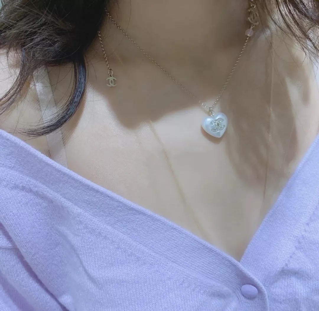 샤넬 하트 펜던트 진주 롱 목걸이 상세 이미지 22