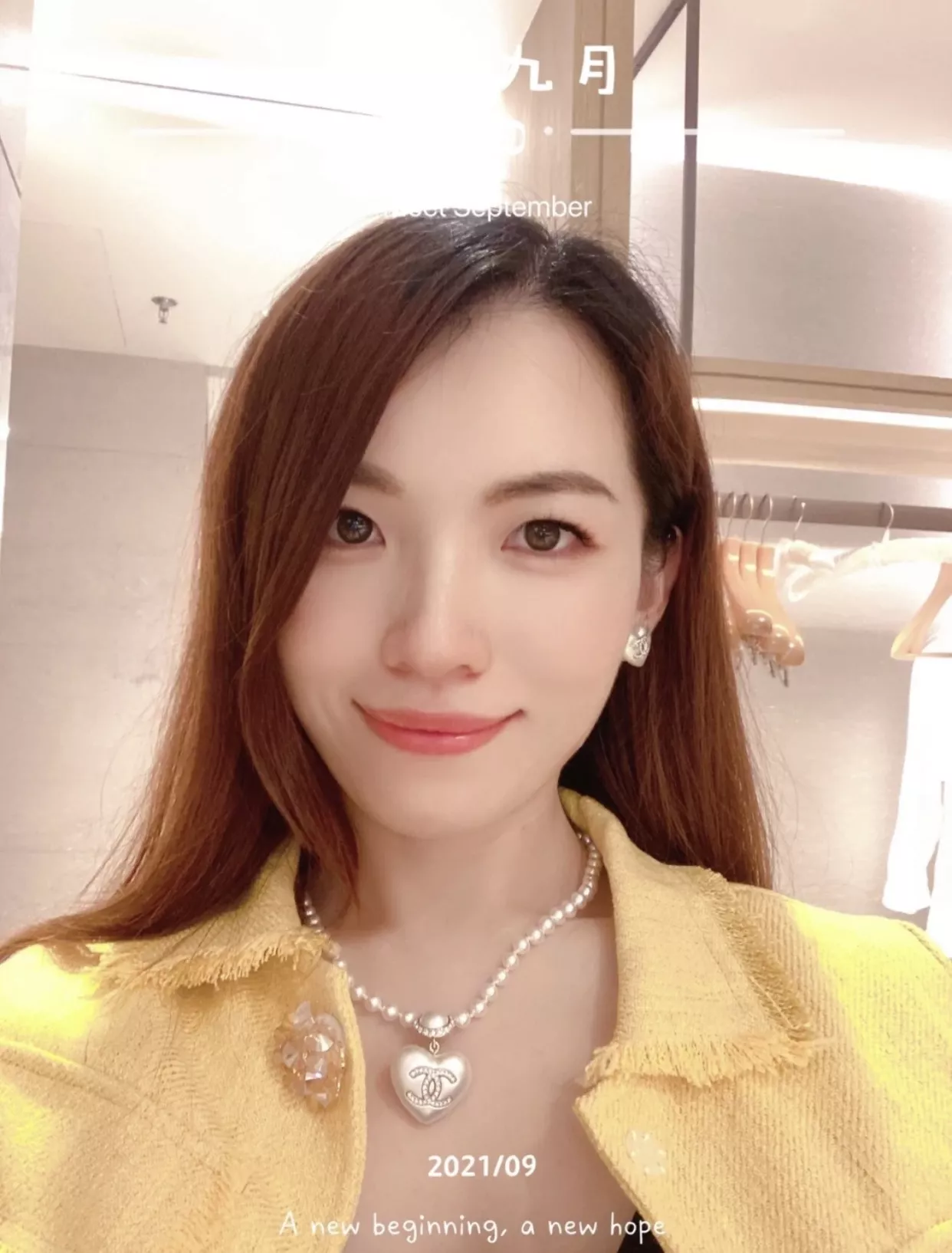 샤넬 하트 모티프 로고 장식 귀걸이 상세 이미지 26