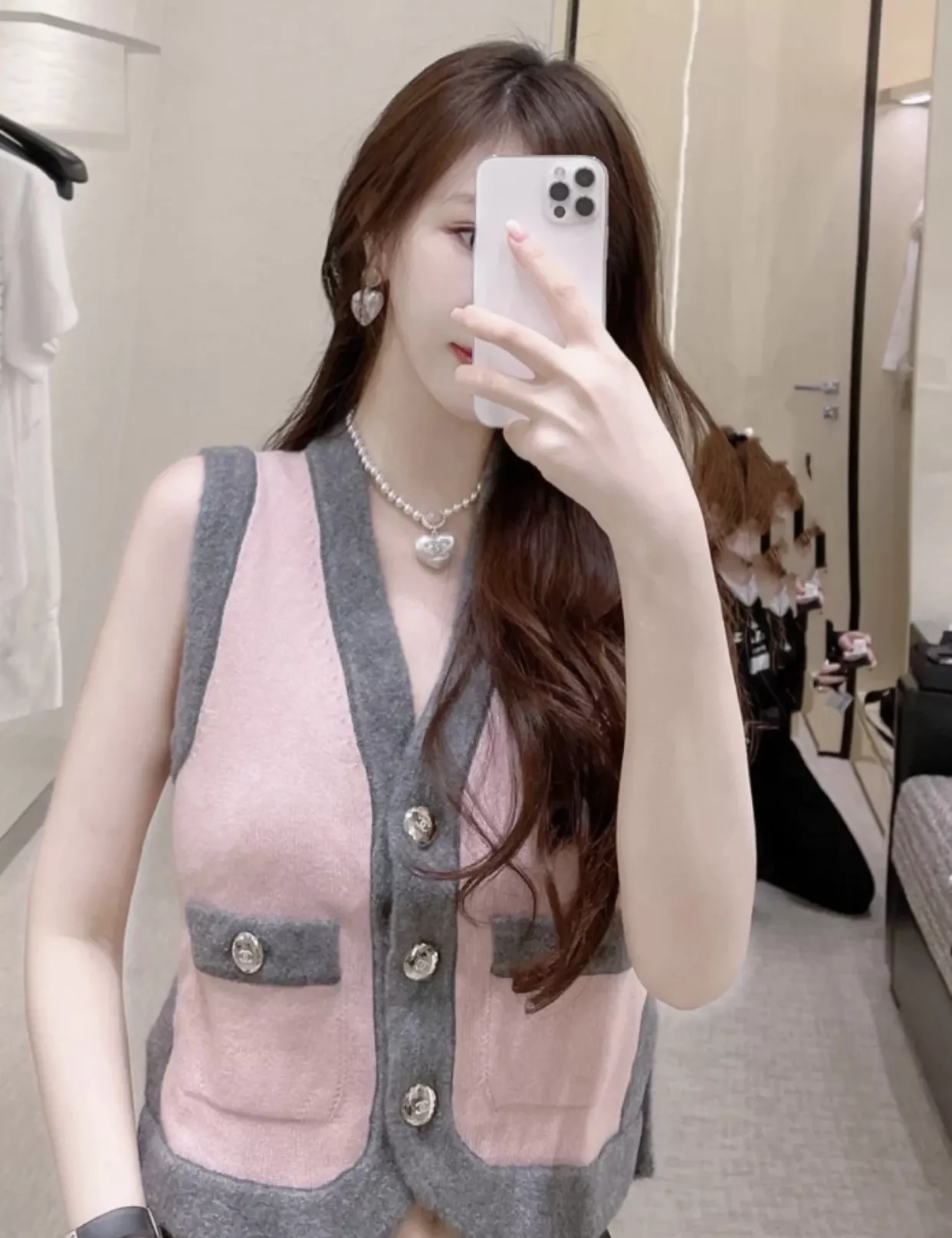 샤넬 진주 하트 드롭 귀걸이 상세 이미지 32