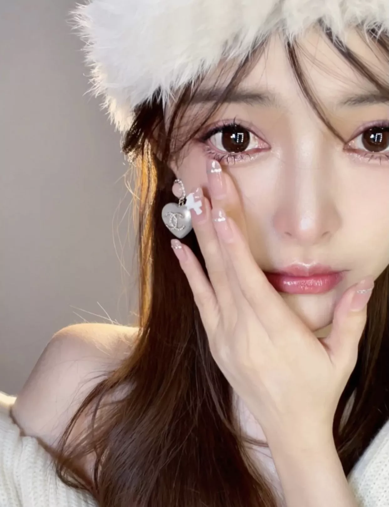 샤넬 진주 하트 드롭 귀걸이 상세 이미지 39
