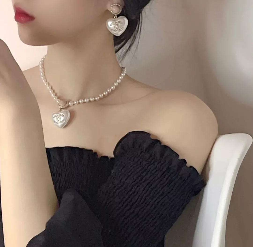 샤넬 진주 하트 펜던트 목걸이 상세 이미지 15