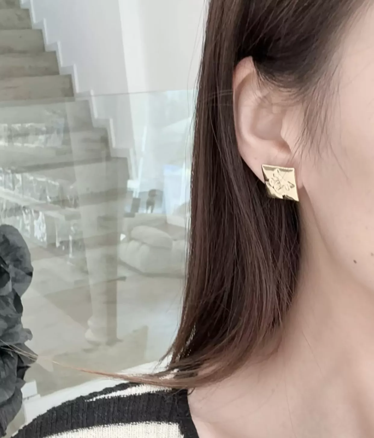 샤넬 빈티지 골드 퀼팅 다이아 스터드 귀걸이 상세 이미지 14