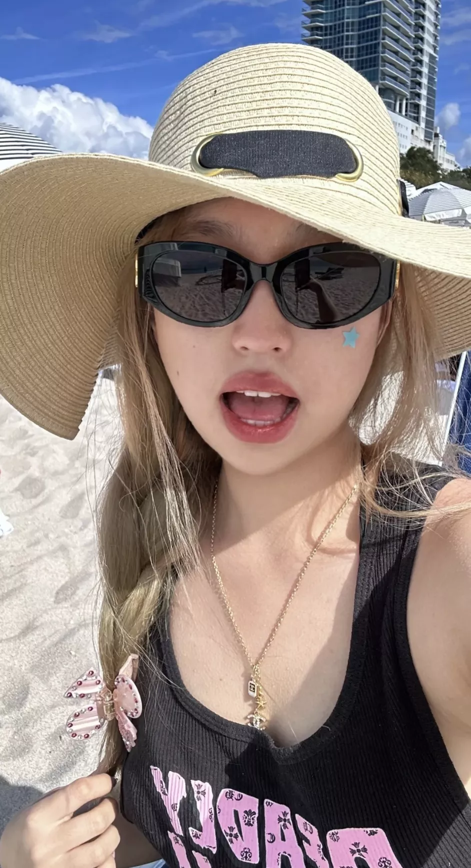 샤넬 해성 모티브 더블 C 향수병 펜던트 목걸이 상세 이미지 27