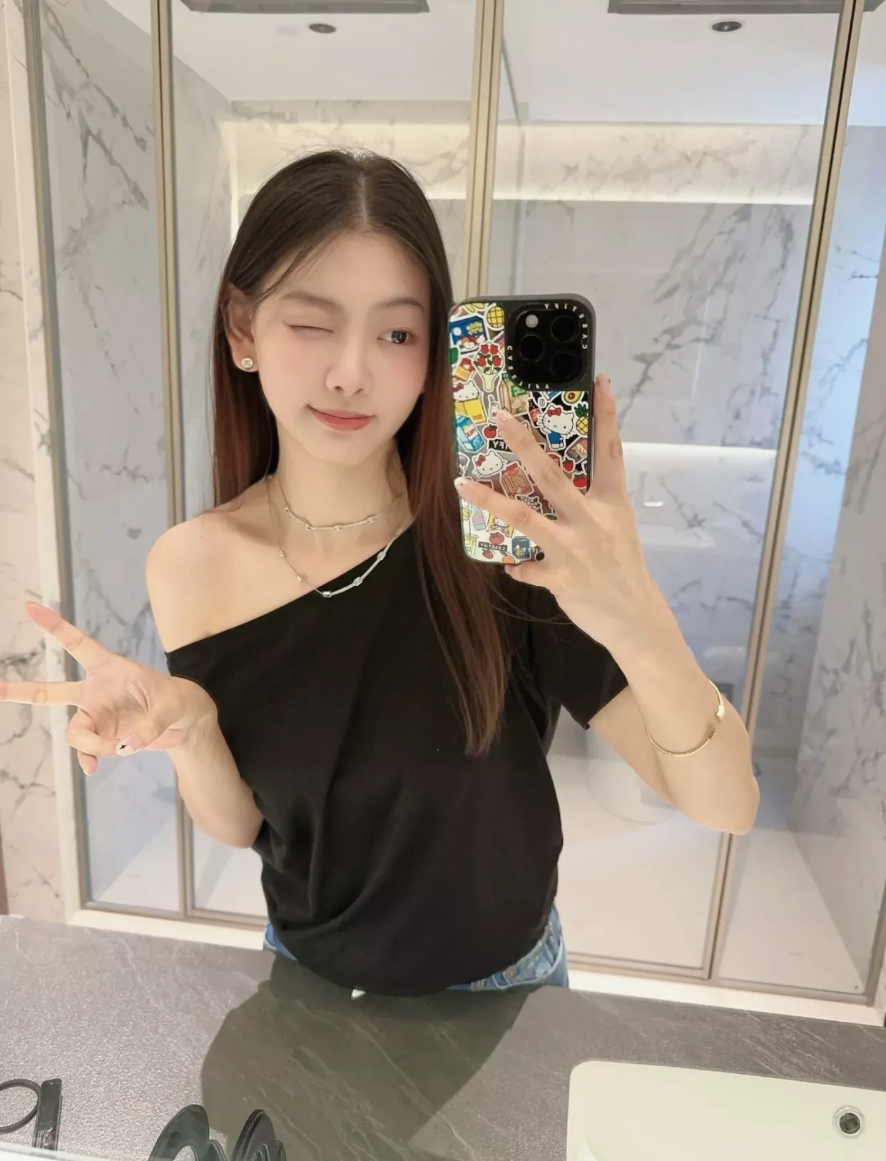 샤넬 더블 C 골드톤 스톤 포인트 이어링 상세 이미지 32
