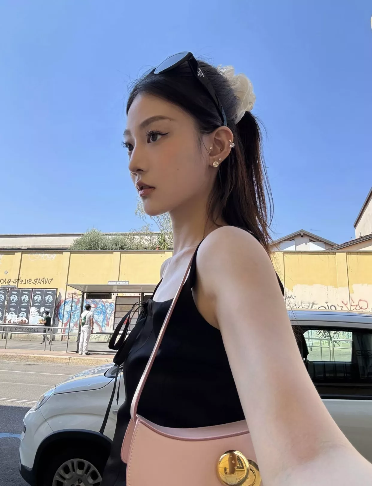샤넬 더블 C 골드톤 스톤 포인트 이어링 상세 이미지 30
