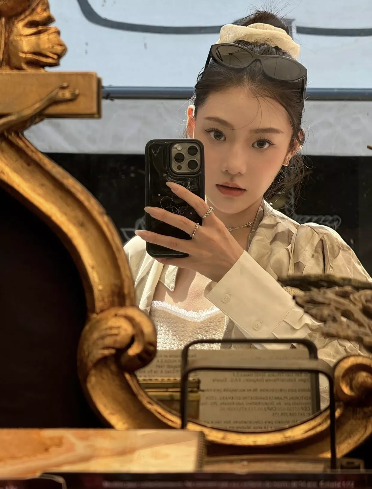 샤넬 더블 C 골드톤 스톤 포인트 이어링 상세 이미지 23