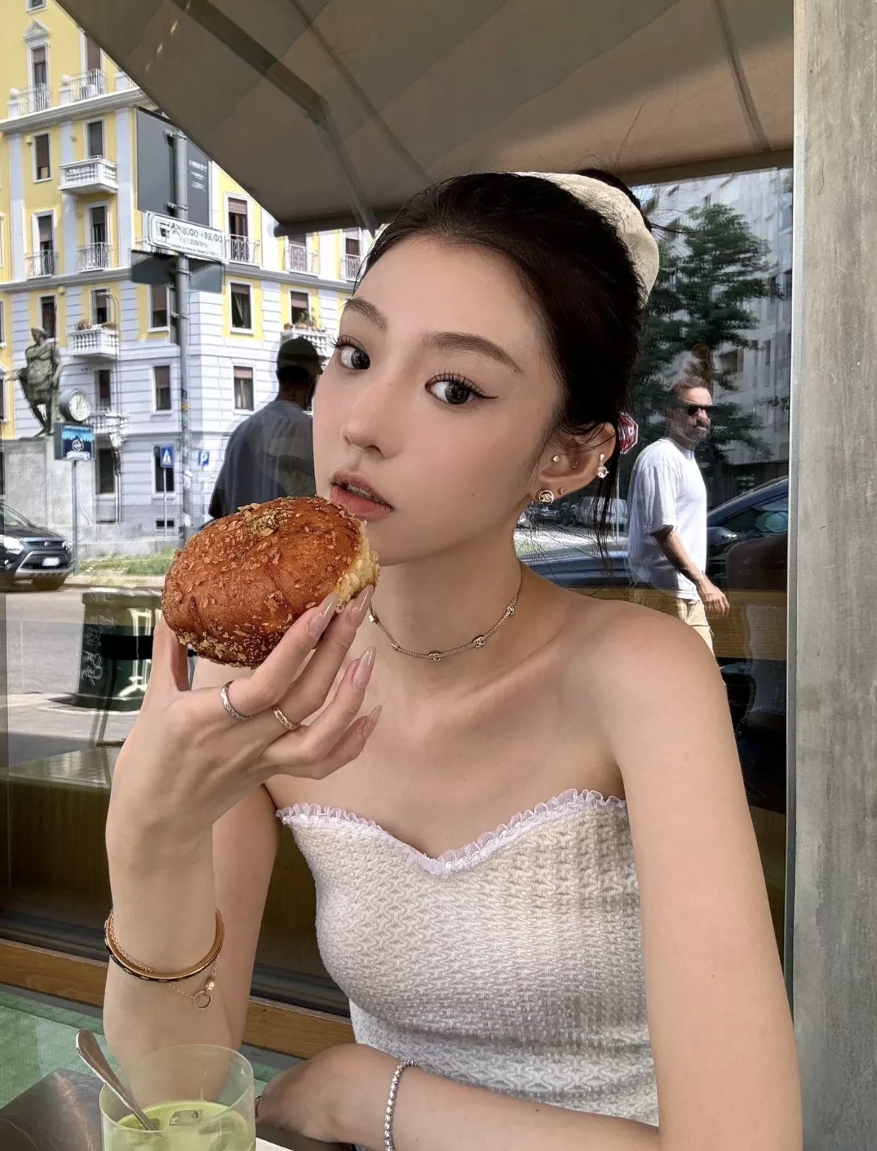 샤넬 더블 C 골드톤 스톤 포인트 이어링 상세 이미지 29