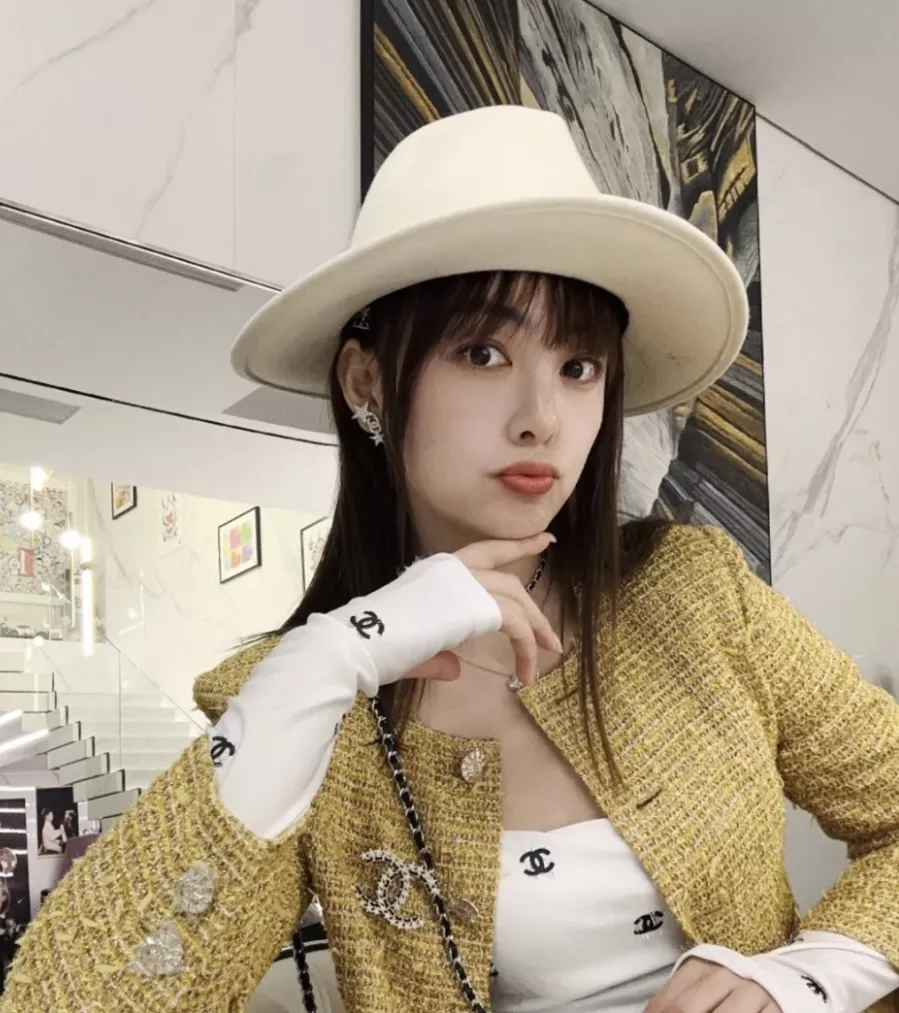 샤넬 더블 C 스타 크리스탈 이어링 상세 이미지 15