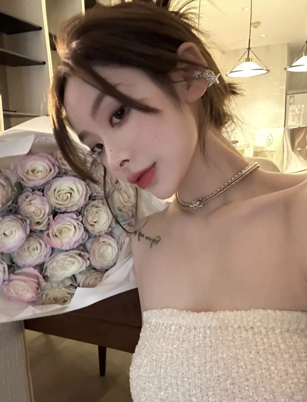 샤넬 더블 C 스타 크리스탈 이어링 상세 이미지 20