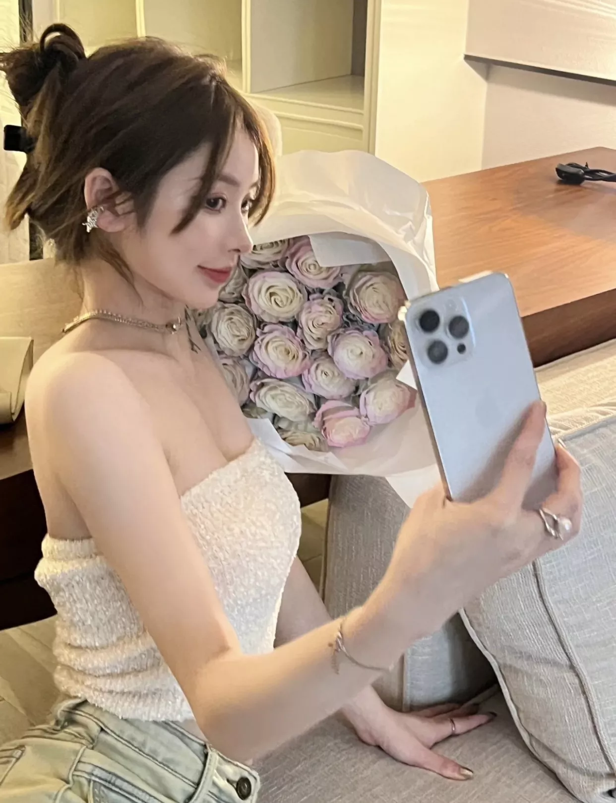 샤넬 더블 C 스타 크리스탈 이어링 상세 이미지 19
