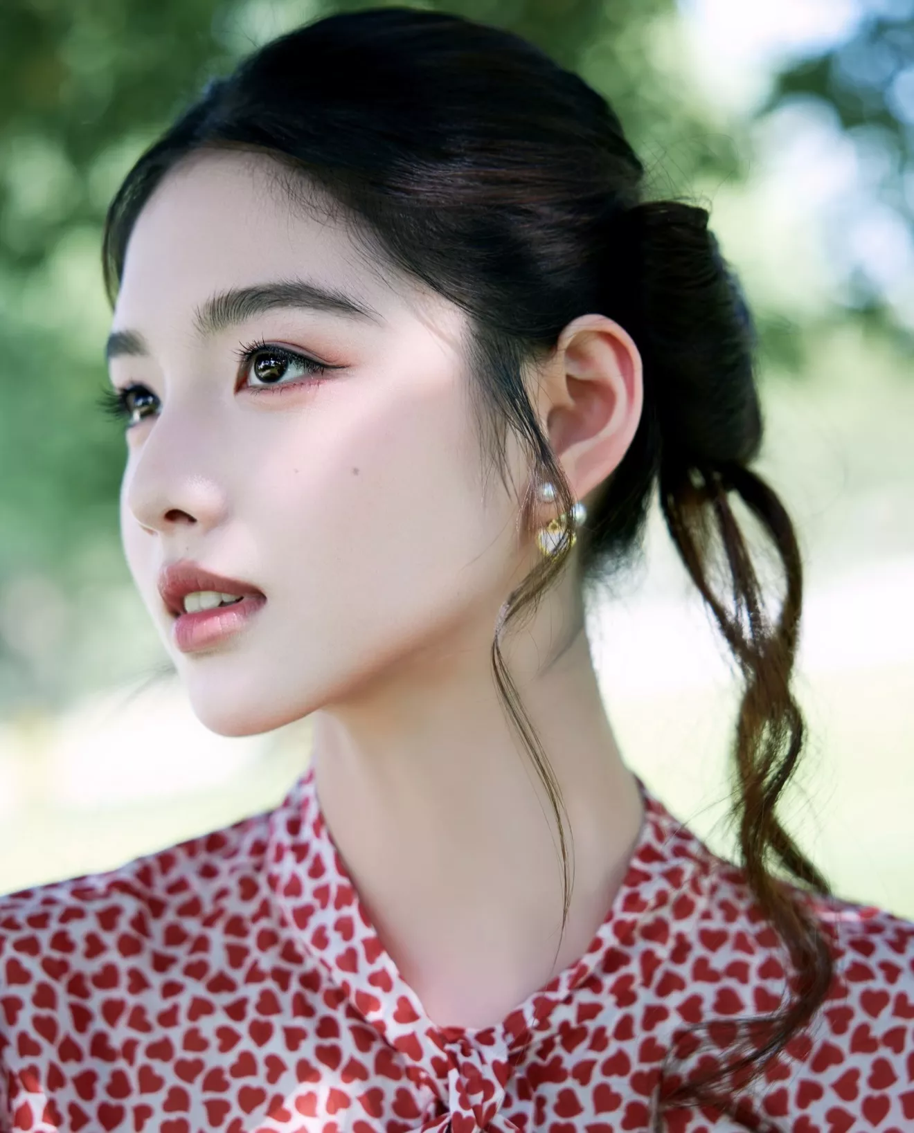 디올 하트 펄 로고 드롭 귀걸이 상세 이미지 17