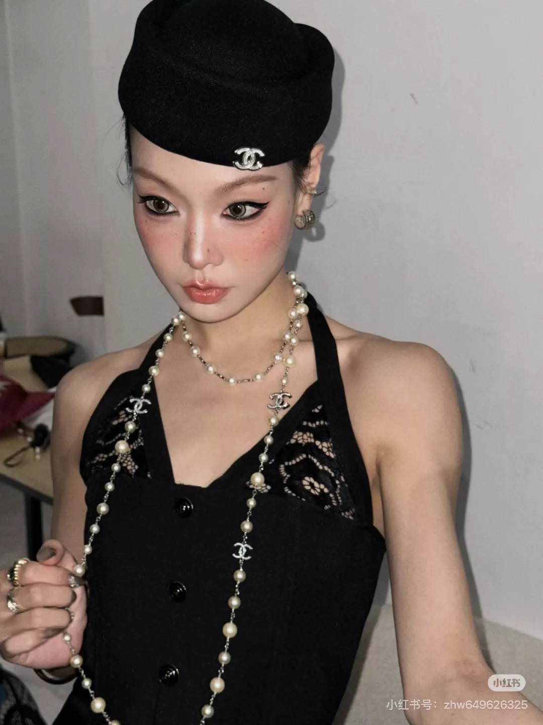 샤넬 진주 더블 C 로고 롱 체인 목걸이 상세 이미지 78