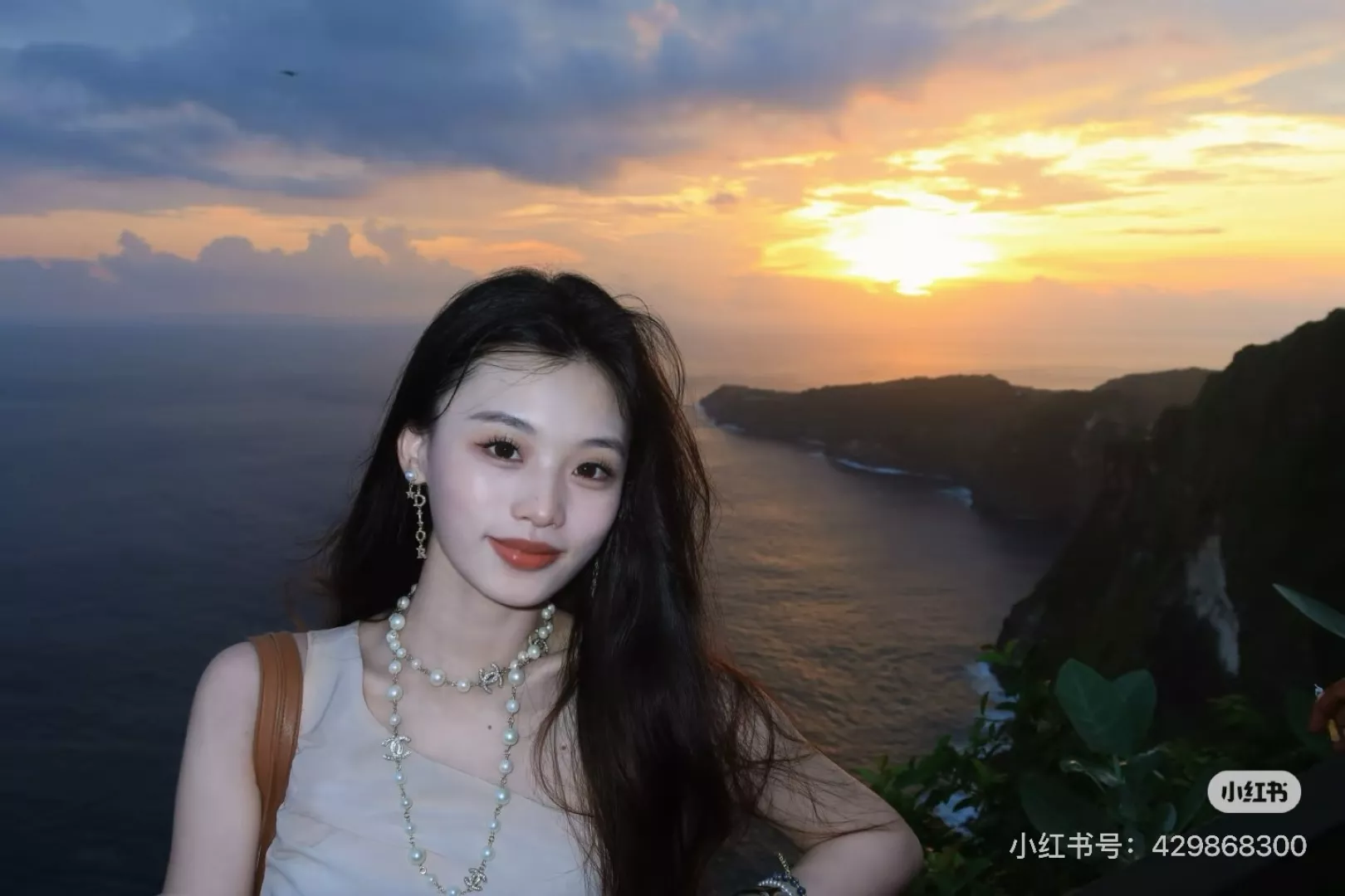 샤넬 진주 더블 C 로고 롱 체인 목걸이 상세 이미지 83