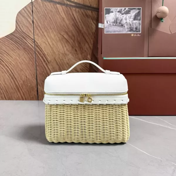 로로피아나 엑스트라 포켓 L21 우븐 디테일 가죽 크로스백