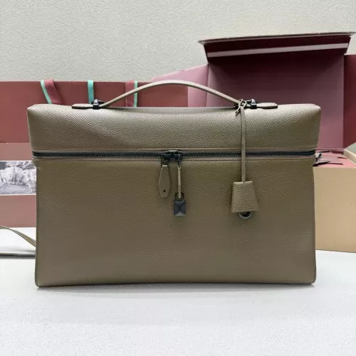 로로피아나 엑스트라 L41 자물쇠 디테일 레더 메신저백