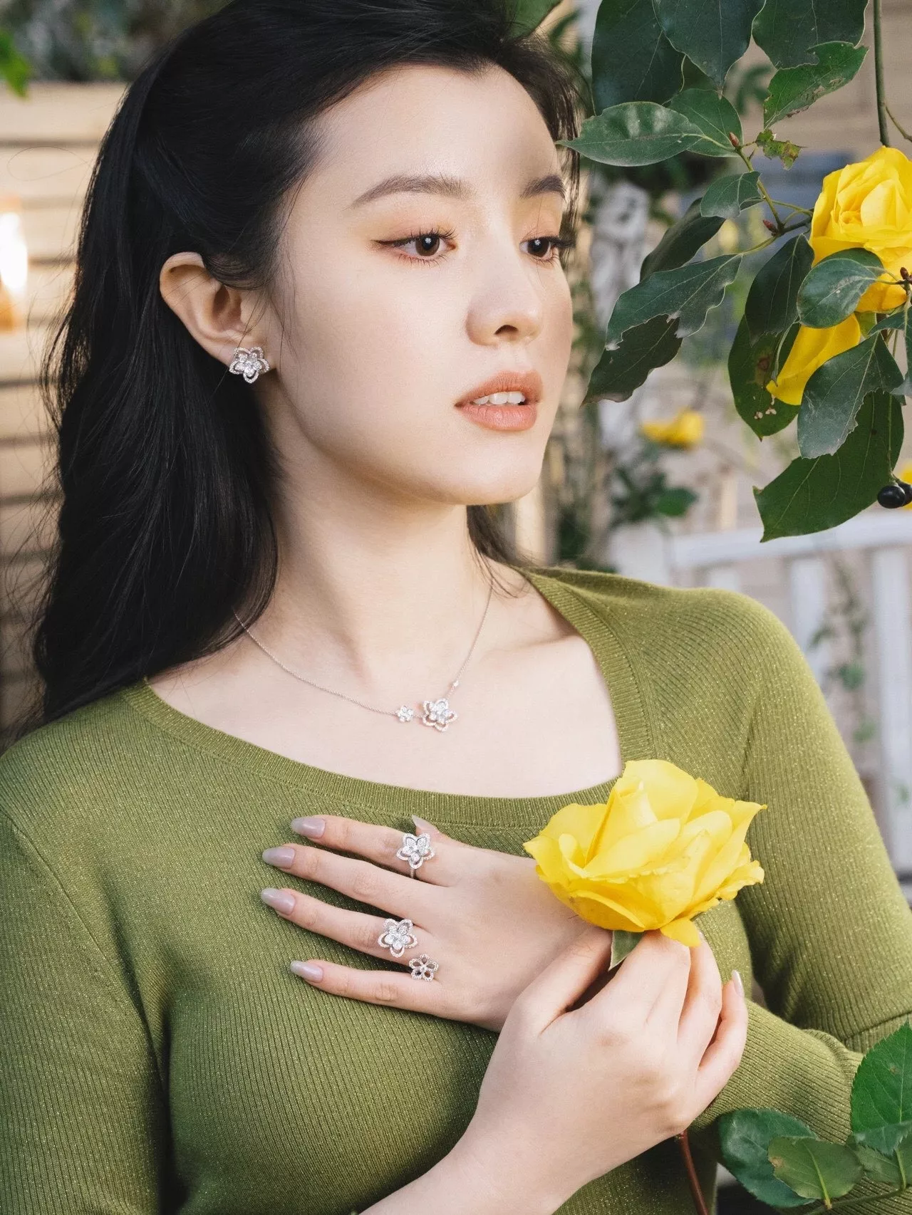 그라프 와일드 플라워 다이아몬드 플라워 라지 반지 상세 이미지 12