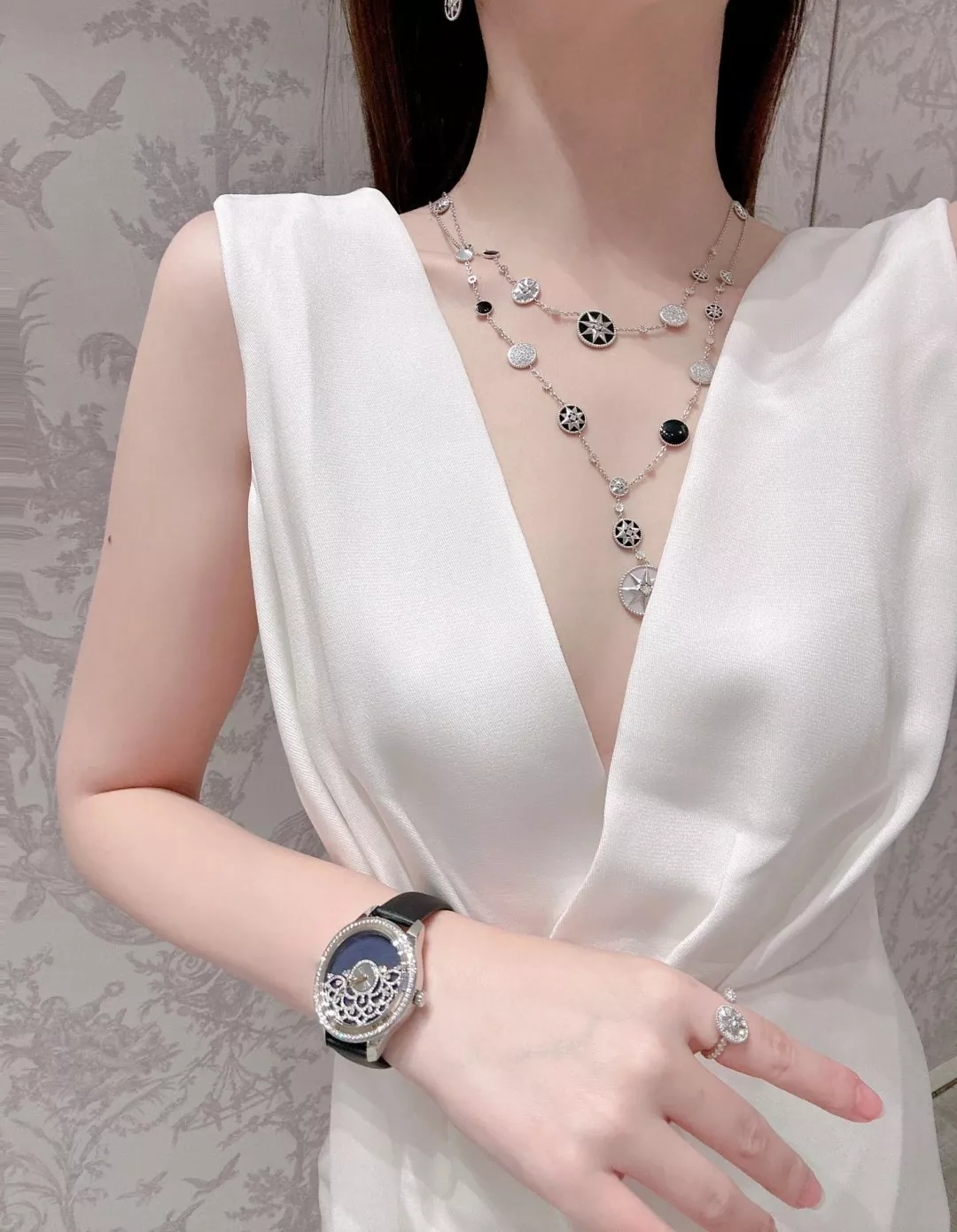 디올 로즈 드 나침반 더블 레이어 양면 목걸이 상세 이미지 11