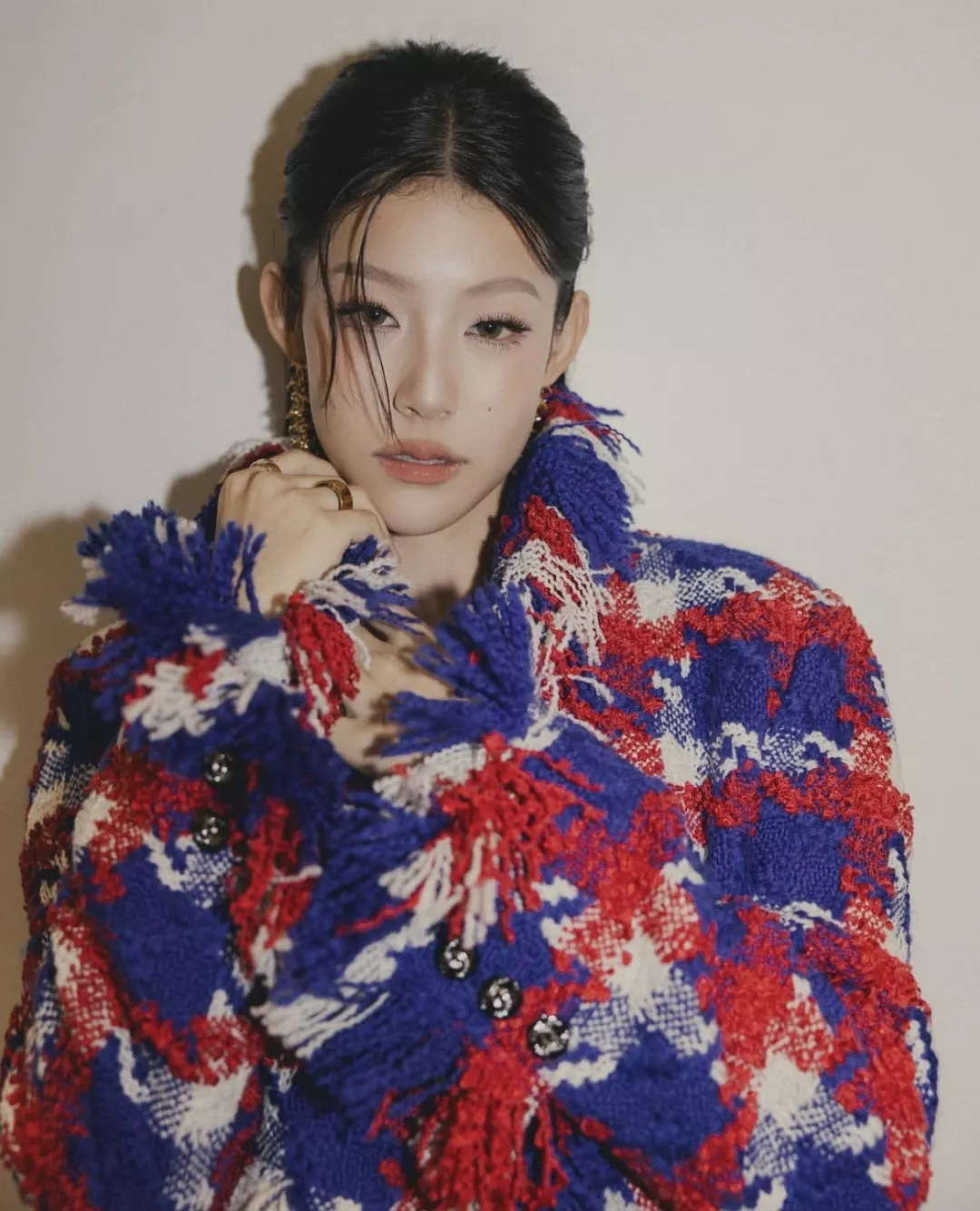 샤넬 멀티 CC 중첩 디자인 골드 이어링 상세 이미지 22
