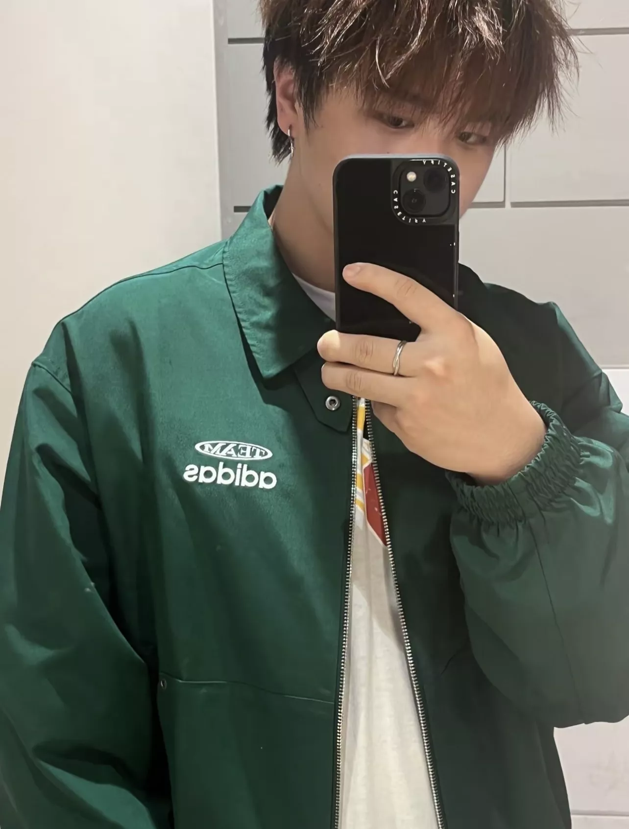 아디다스 메달 자수 루즈핏 코치 집업 재킷 상세 이미지 35