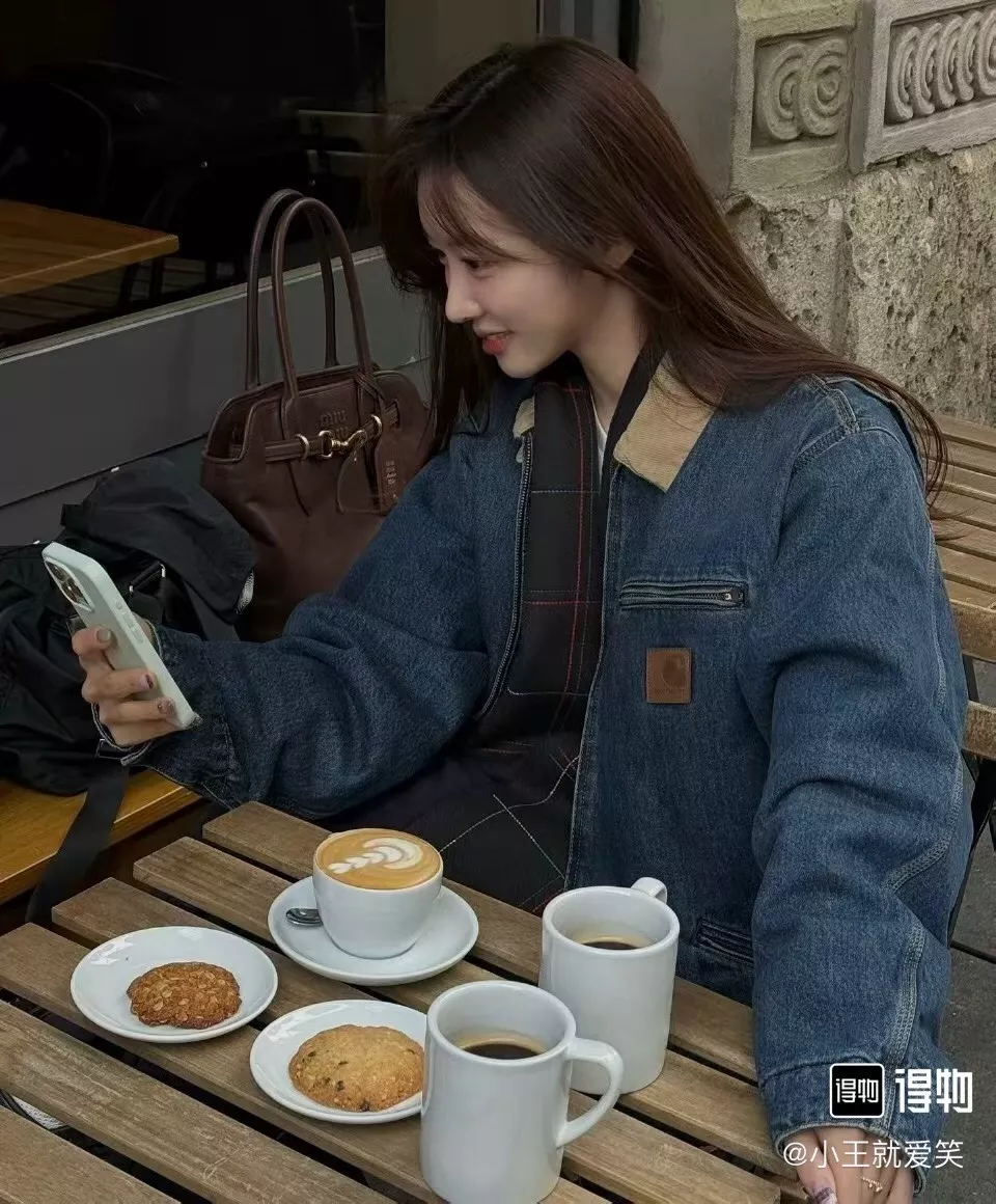 칼하트 워시드 배색 카라 디트로이트 데님 재킷 상세 이미지 47