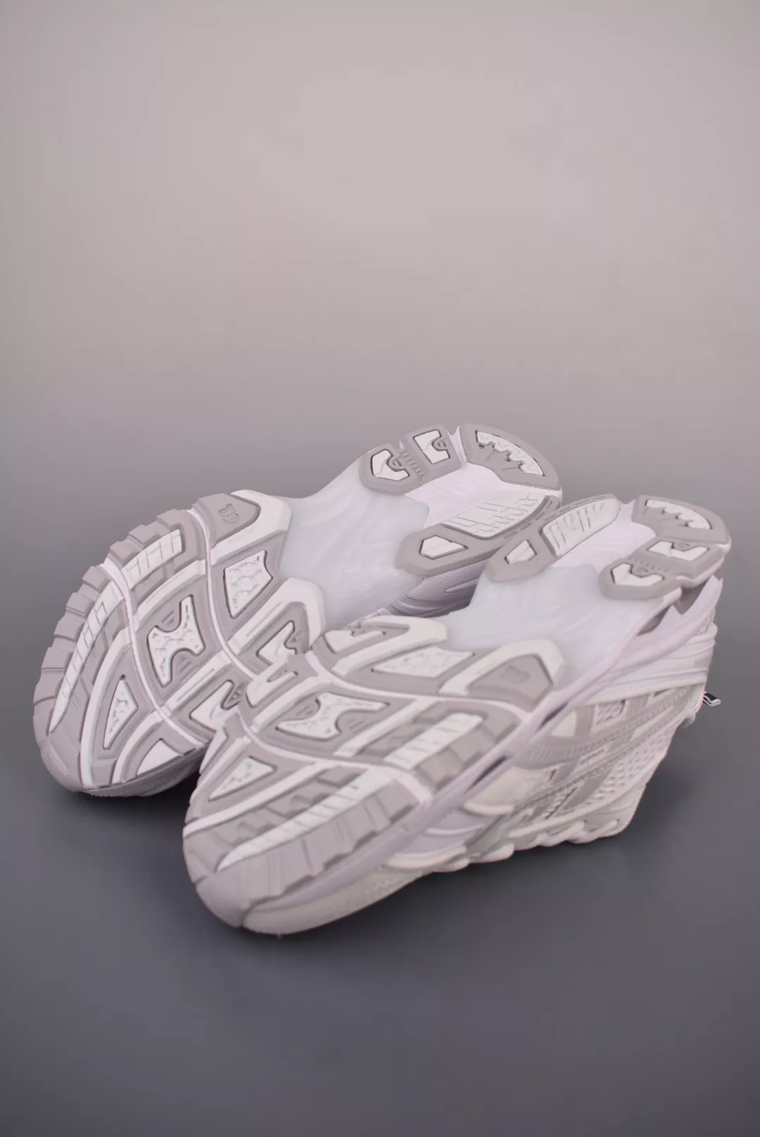 톰브라운 GEL-Kayano 14 콜라보 로우탑 러닝 스니커즈 상세 이미지 3