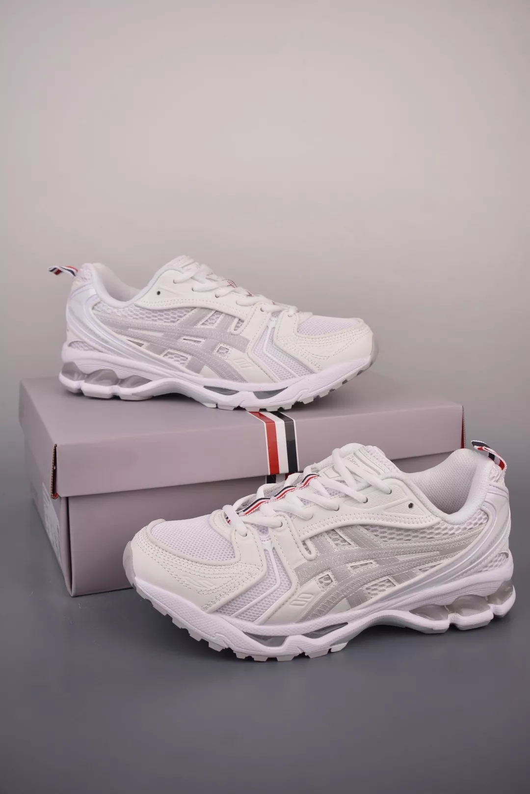 톰브라운 GEL-Kayano 14 콜라보 로우탑 러닝 스니커즈 상세 이미지 5