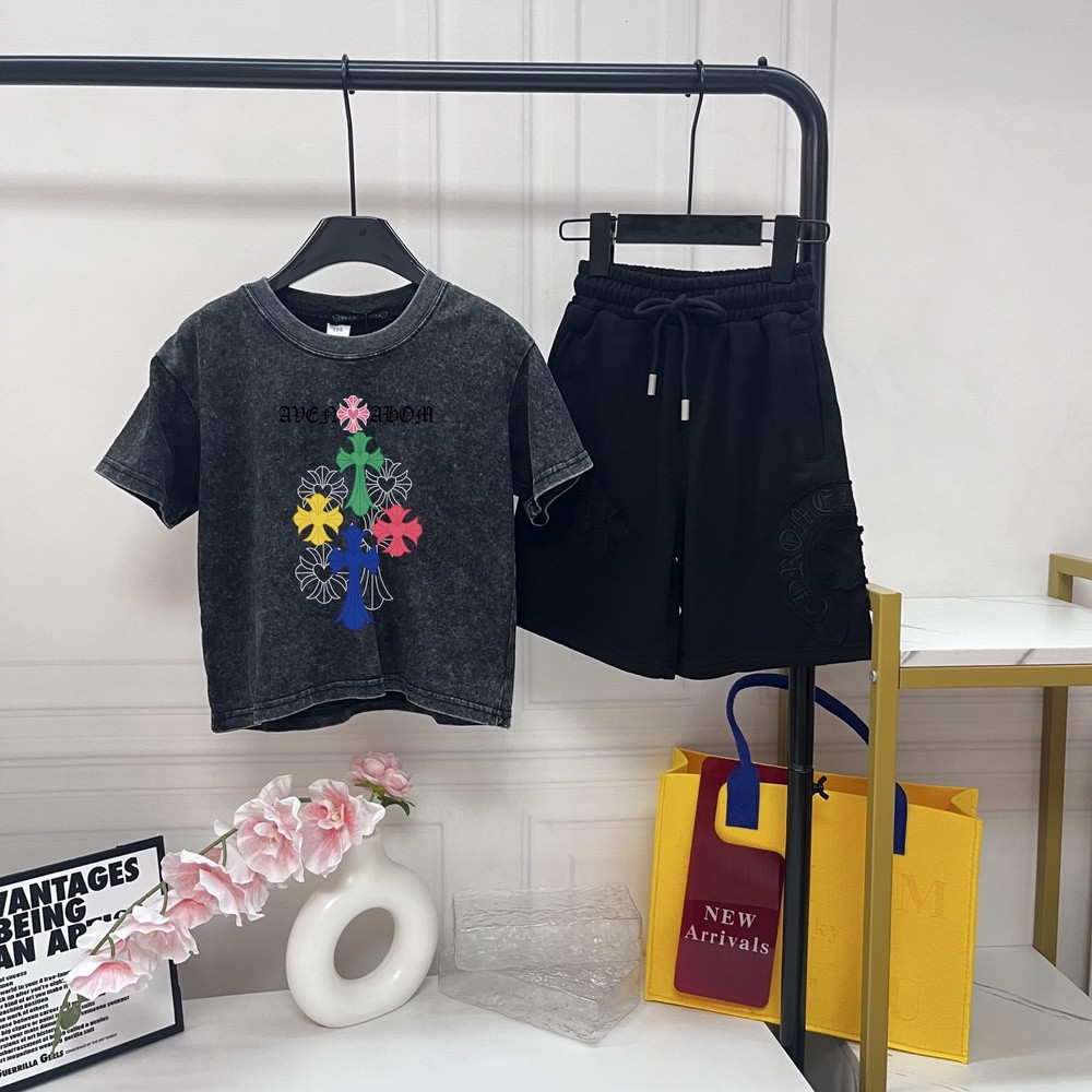 크롬하츠 빈티지 워싱 십자가 프린트 아동 반소매 세트