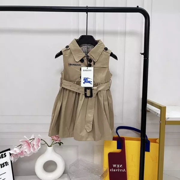 버버리 카키 트렌치 스타일 플리츠 민소매 원피스
