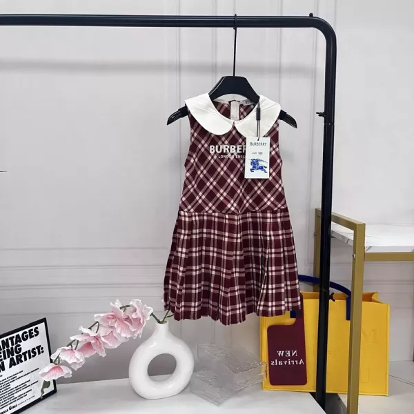 버버리 버건디 체크 피터팬 칼라 플리츠 민소매 원피스