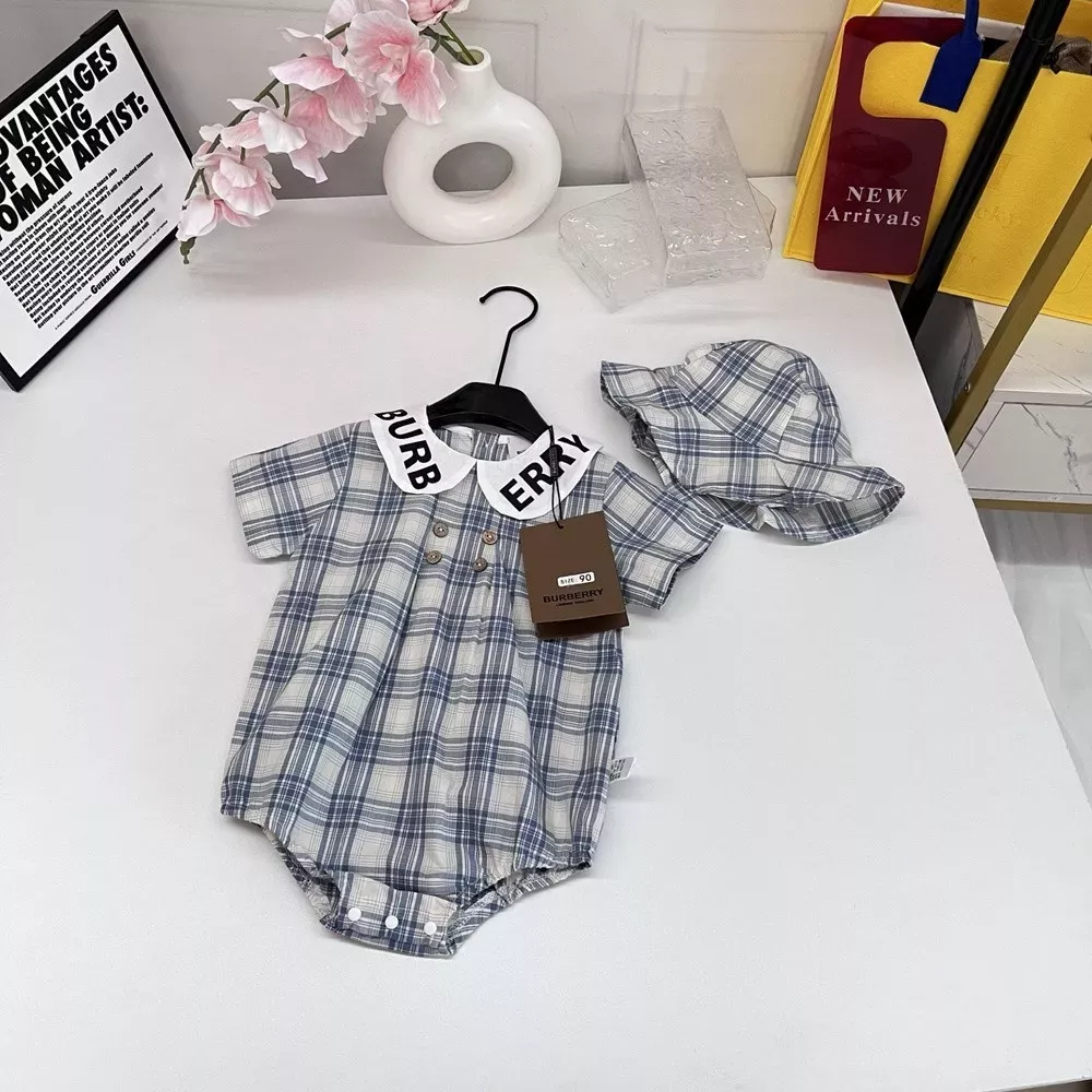 버버리 블루 체크 플랫카라 반소매 점프수트 세트