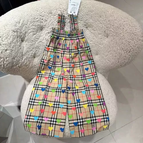 버버리 레인보우 하트 체크 유아동 멜빵 팬츠