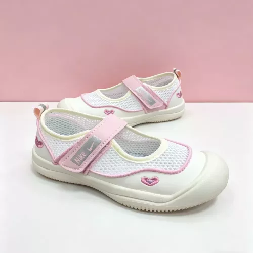 나이키 하트 포인트 메쉬 메리제인 스트랩 로우탑