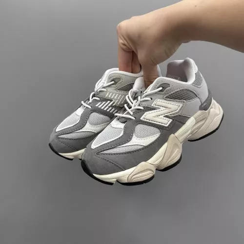 뉴발란스 메시 패널 엘라스틱 클로저 어글리 스니커즈