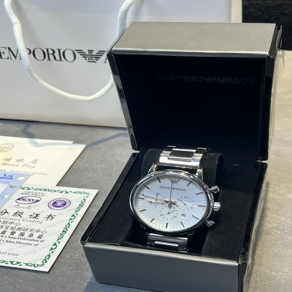 아르마니 화이트 다이얼 스테인리스 스틸 40mm 남성 손목시계