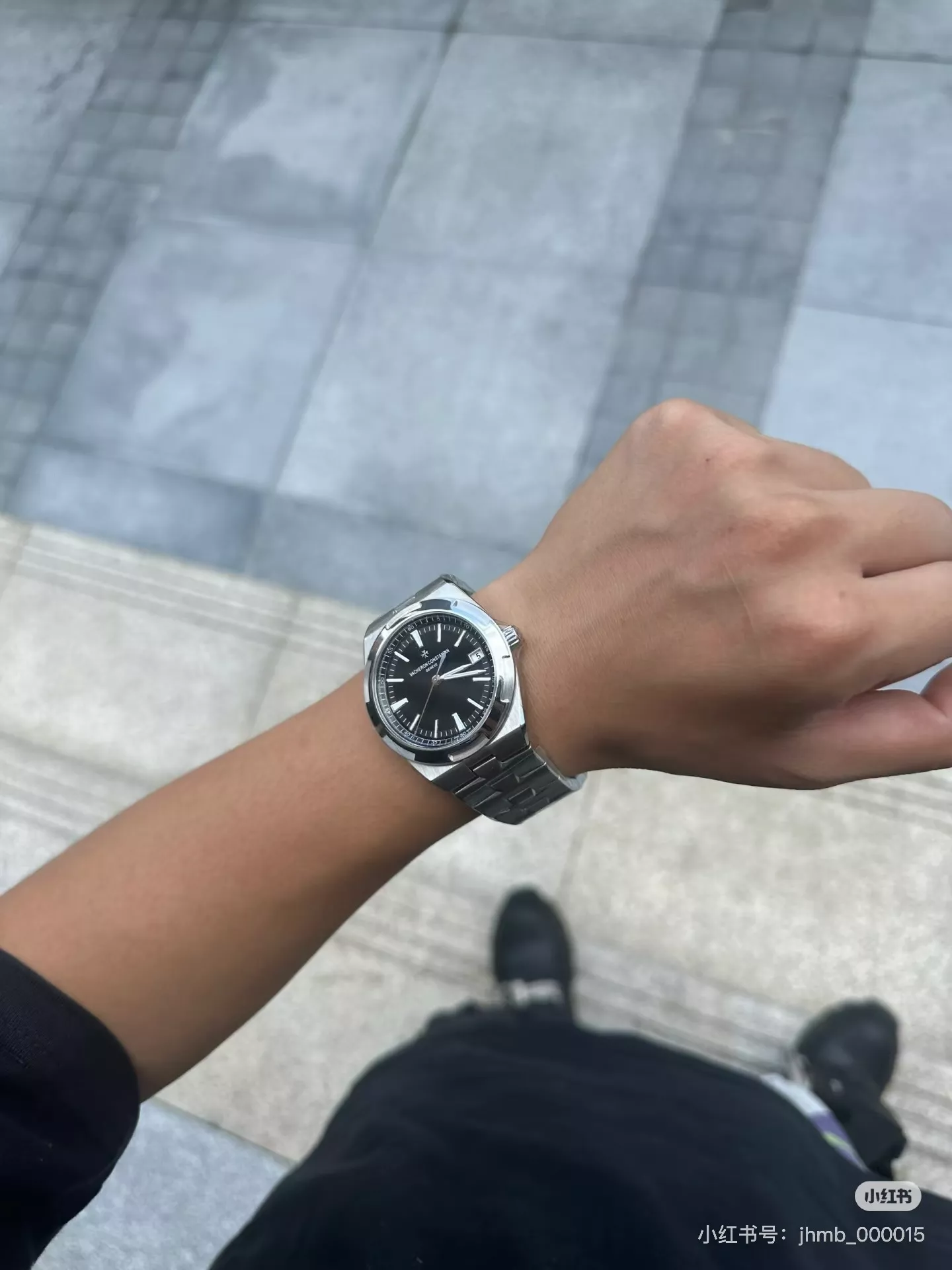 바쉐론콘스탄틴 오버시즈 블루 다이얼 스테인리스 40mm 손목시계 상세 이미지 11