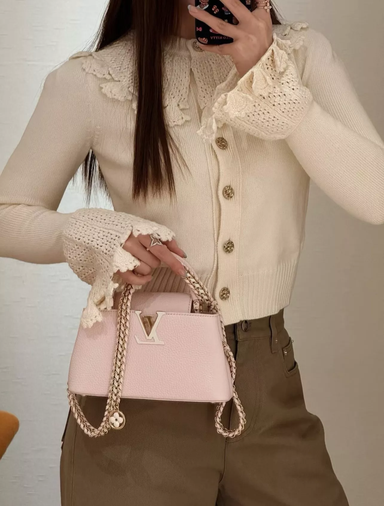 루이비통 카퓌신 가로형 미니 탑핸들백 상세 이미지 28