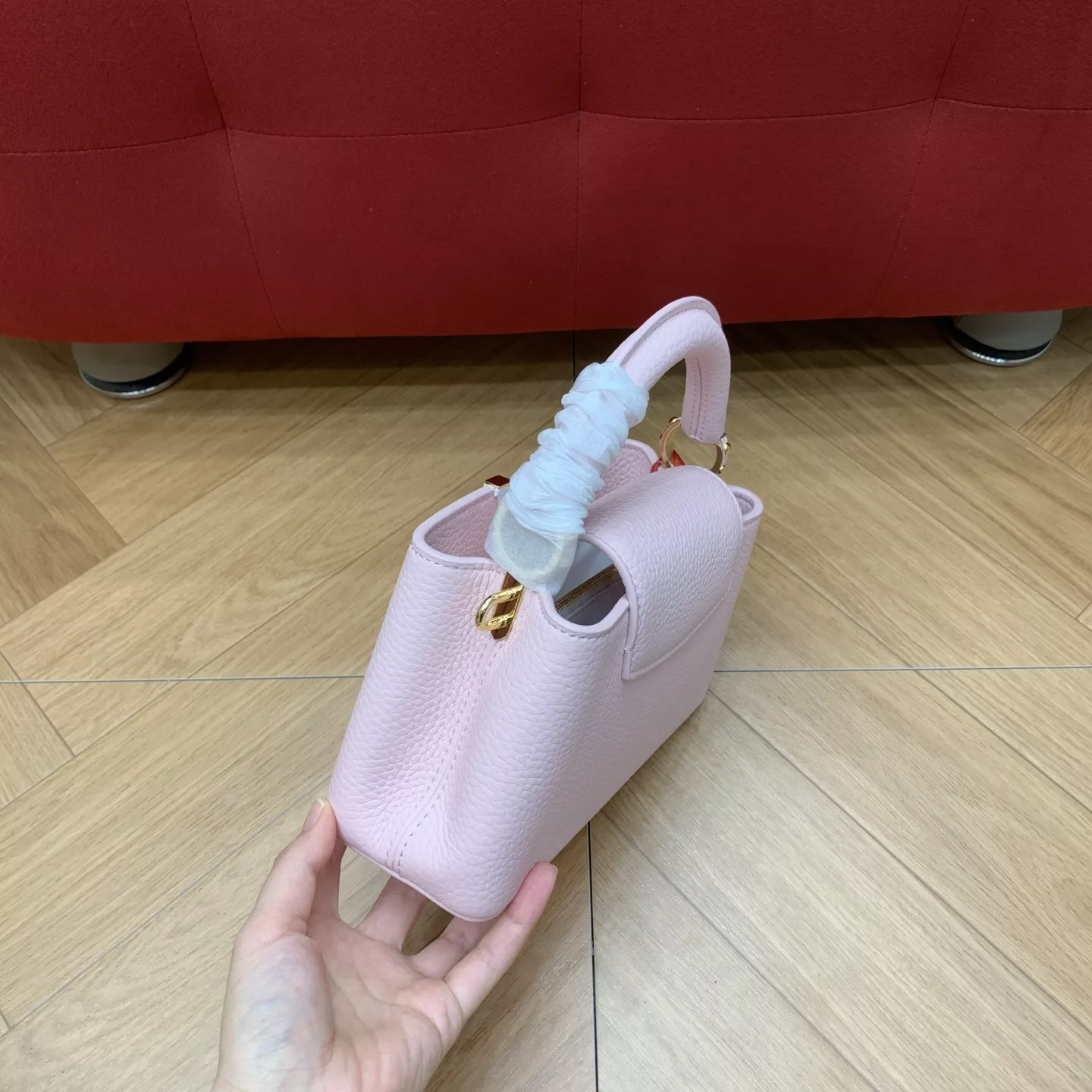 루이비통 카퓌신 가로형 미니 탑핸들백 상세 이미지 6