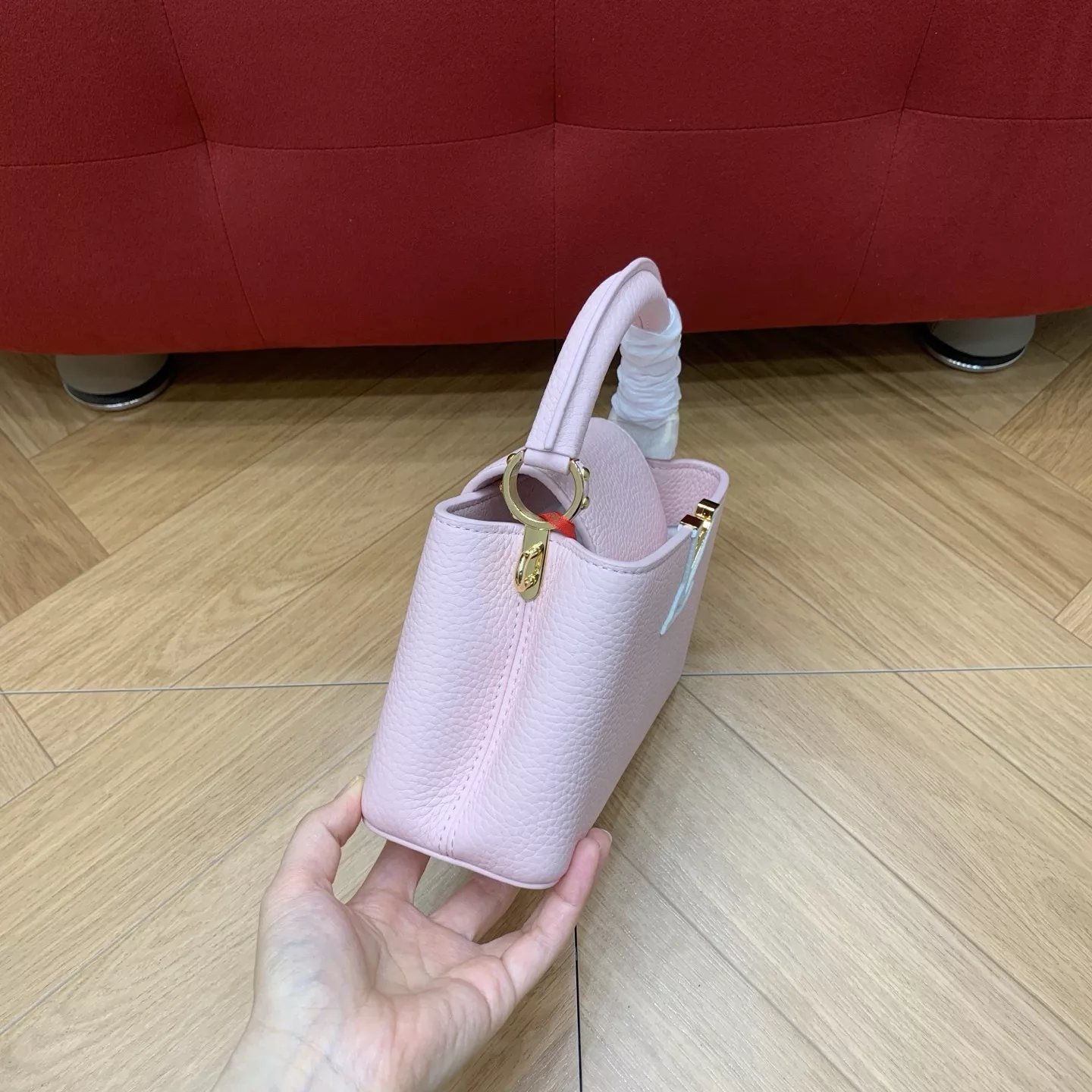 루이비통 카퓌신 가로형 미니 탑핸들백 상세 이미지 4