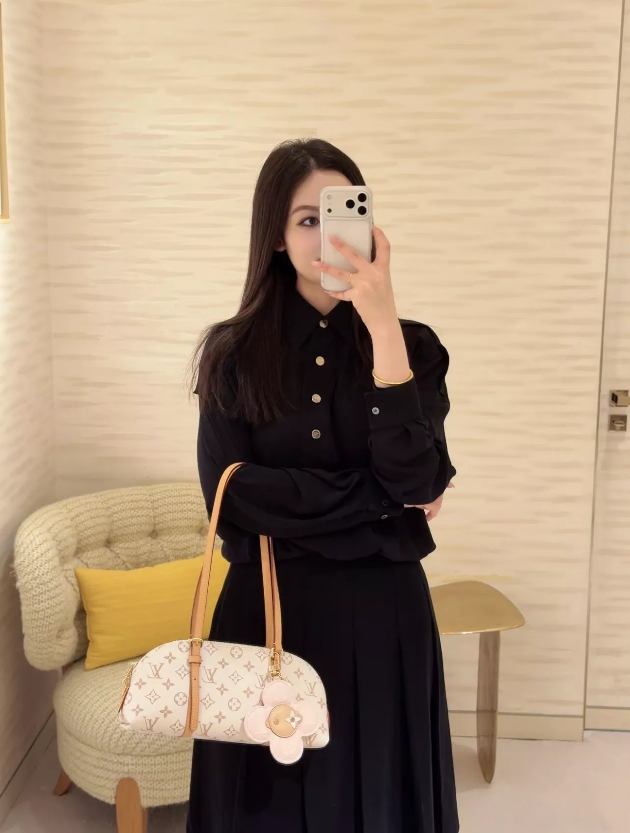 루이비통 스콰이어 가로형 레진 가죽 라이더 숄더백 상세 이미지 41