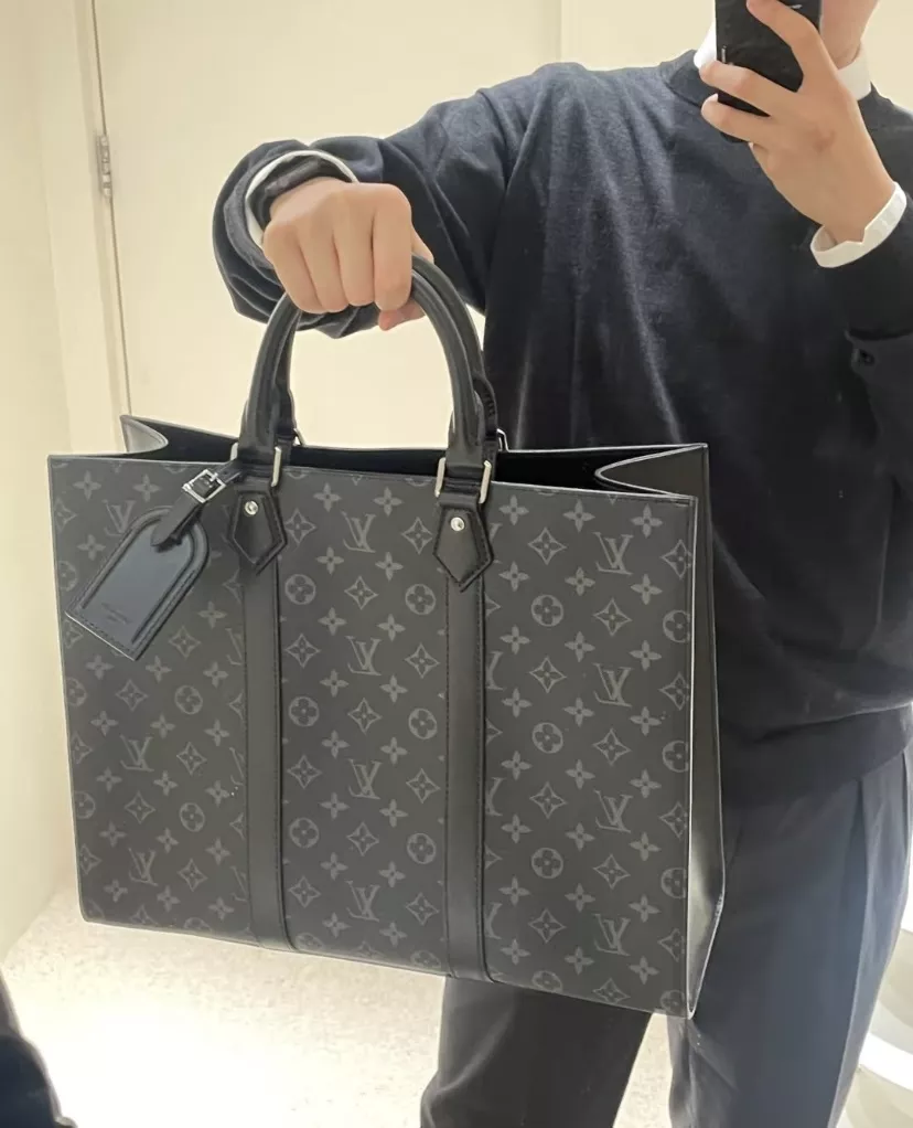 루이비통 24H 모노그램 블랙 캔버스 토트백 상세 이미지 21