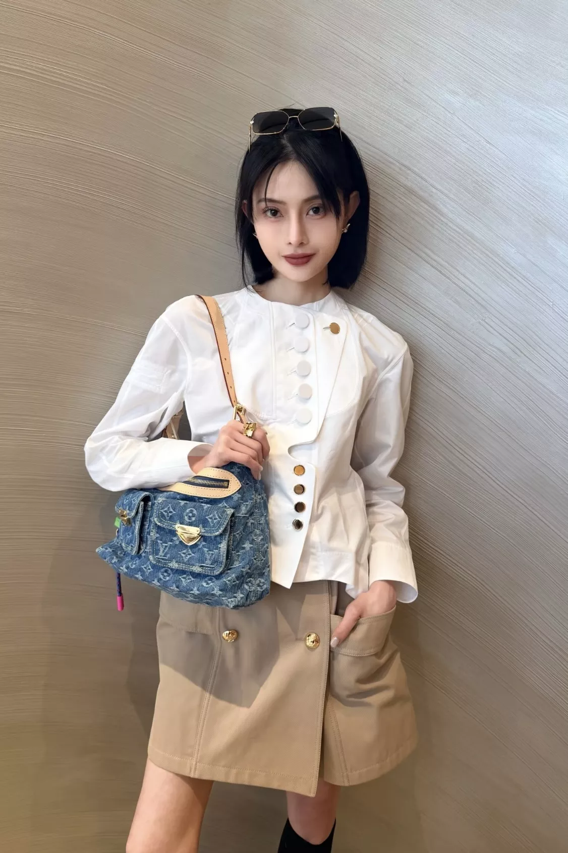 루이비통 워싱 데님 배기 숄더백 상세 이미지 32