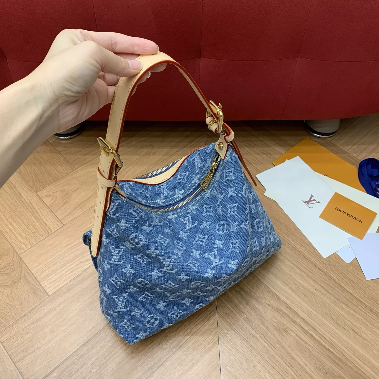 루이비통 워싱 데님 배기 숄더백 상세 이미지 23