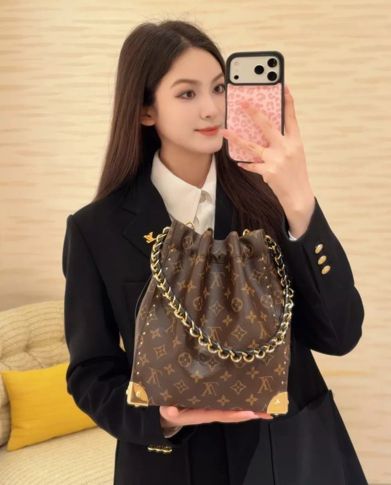 루이비통 모노그램 노에 트렁크 버킷백 상세 이미지 30