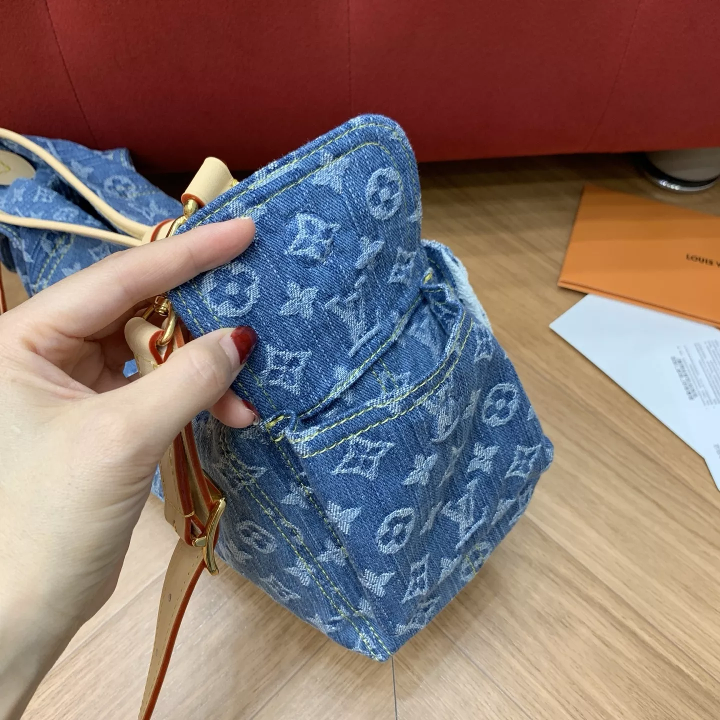 루이비통 워시드 블루 데님 카고 캐리올 숄더백 상세 이미지 12