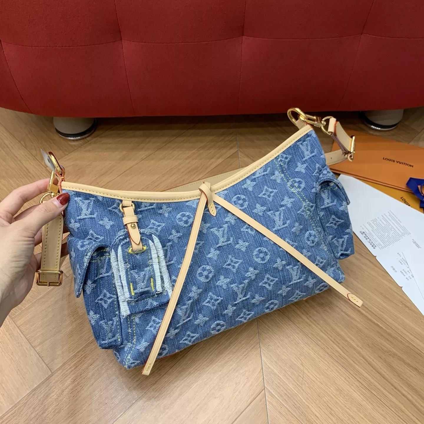 루이비통 워시드 블루 데님 카고 캐리올 숄더백 상세 이미지 21