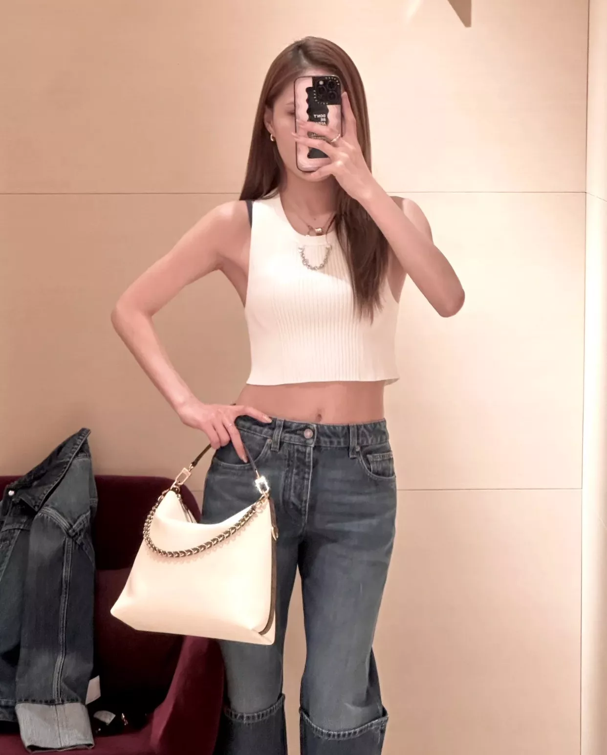 루이비통 멀티패스 화이트 카우하이드 호보백 상세 이미지 40