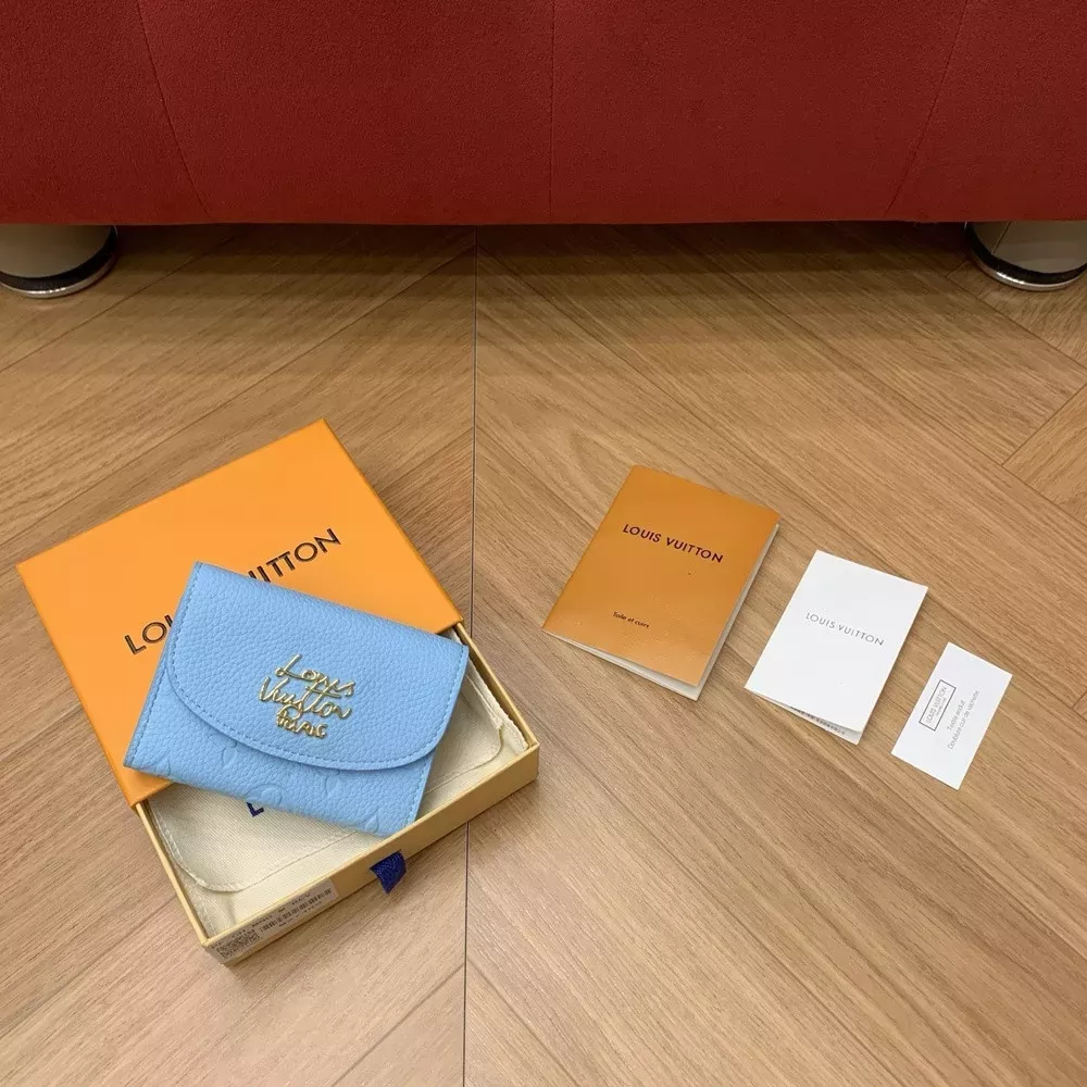 루이비통 로잘리 엠보싱 소가죽 블루 동전 지갑