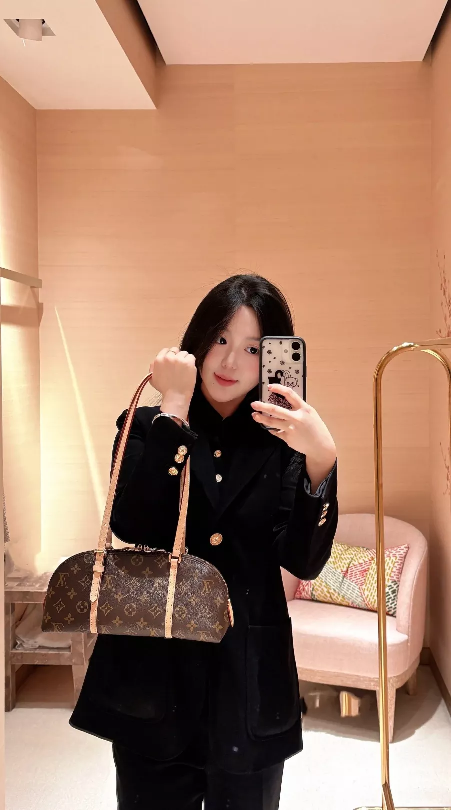 루이비통 스콰이어 모노그램 캔버스 호보 숄더백 상세 이미지 57